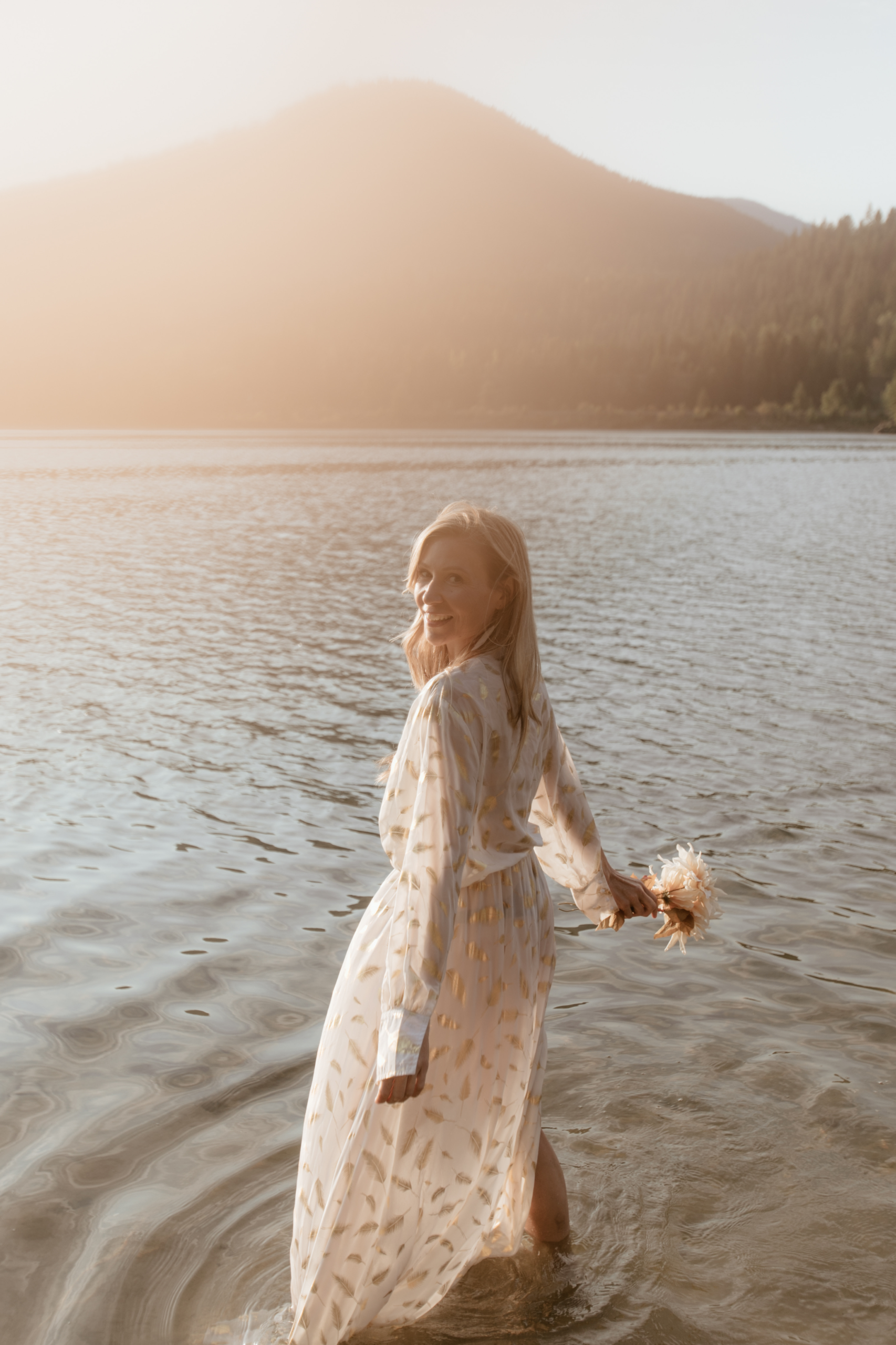Bouquet-in-water.webp